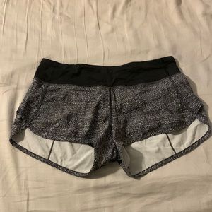 Lululemon speed up shorts size 6